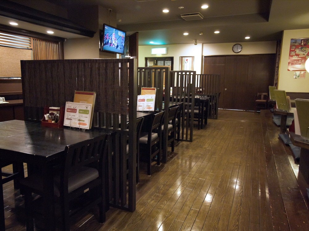 Hotel Route-Inn Court Minami Alps 26/27