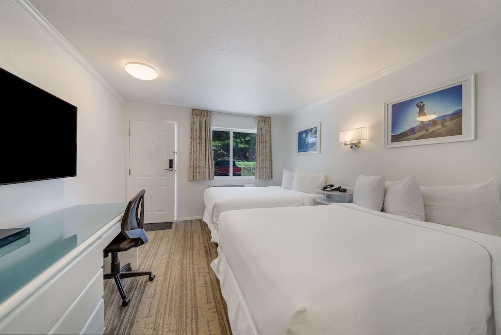 Surestay By Best Western Rossland Red Mountain 12/48