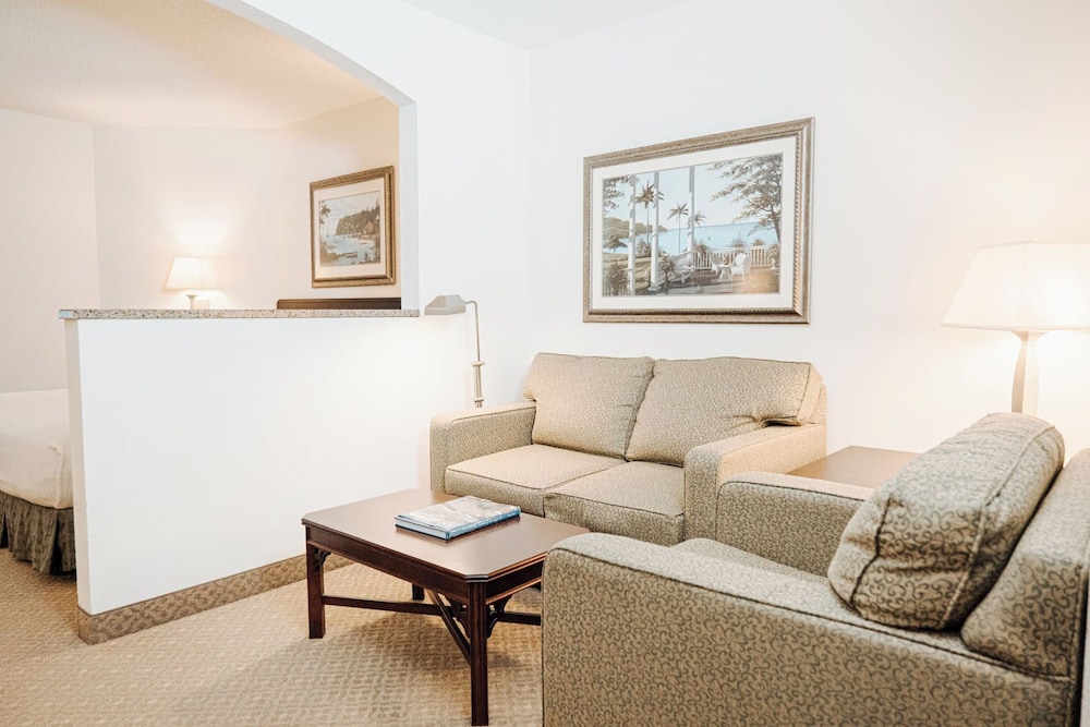 Ann Arbor Regent Hotel Suites 42/55