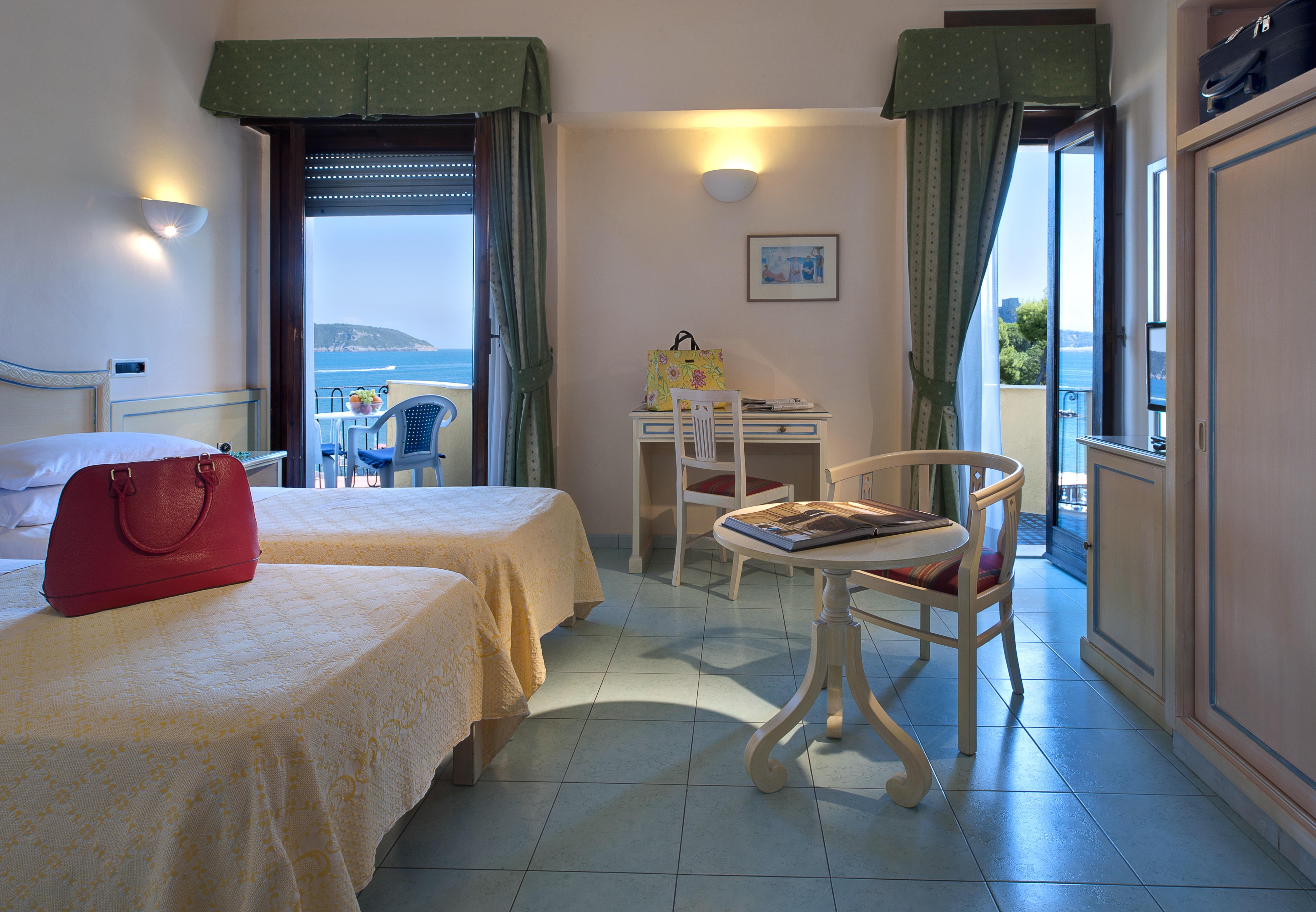 Standard, Double Bed, Sea Front, Balcony or Terrace