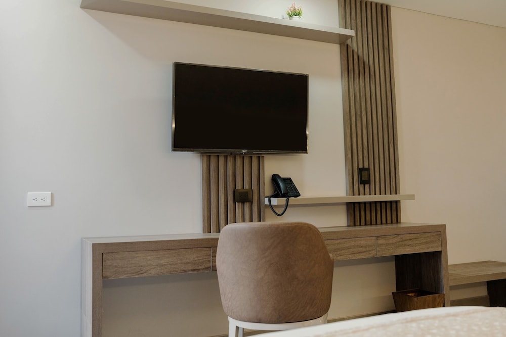 Amari Living Suites 25/31