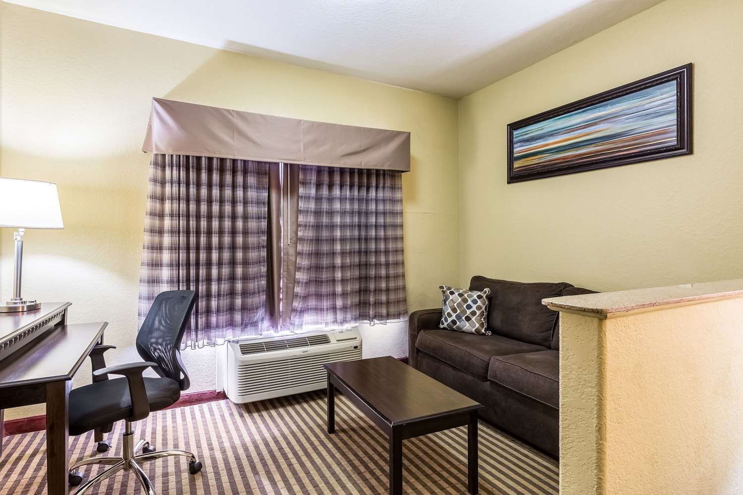 Quality Suites Houston North - Spring 21/41