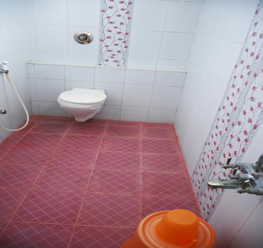 Hotel Govind Heights 40/40