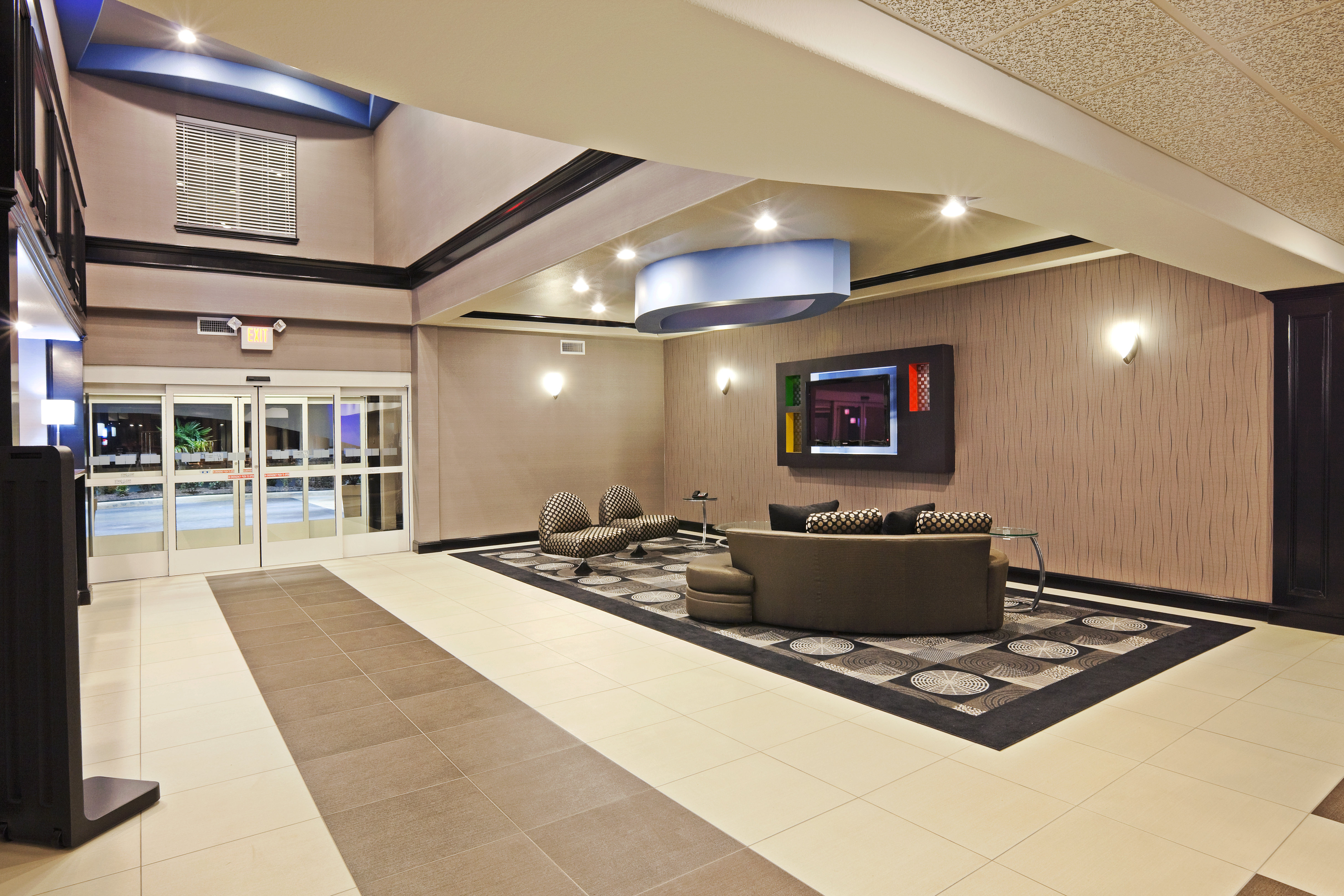 Holiday Inn Express Hotel Suites Jacksonville 25/42
