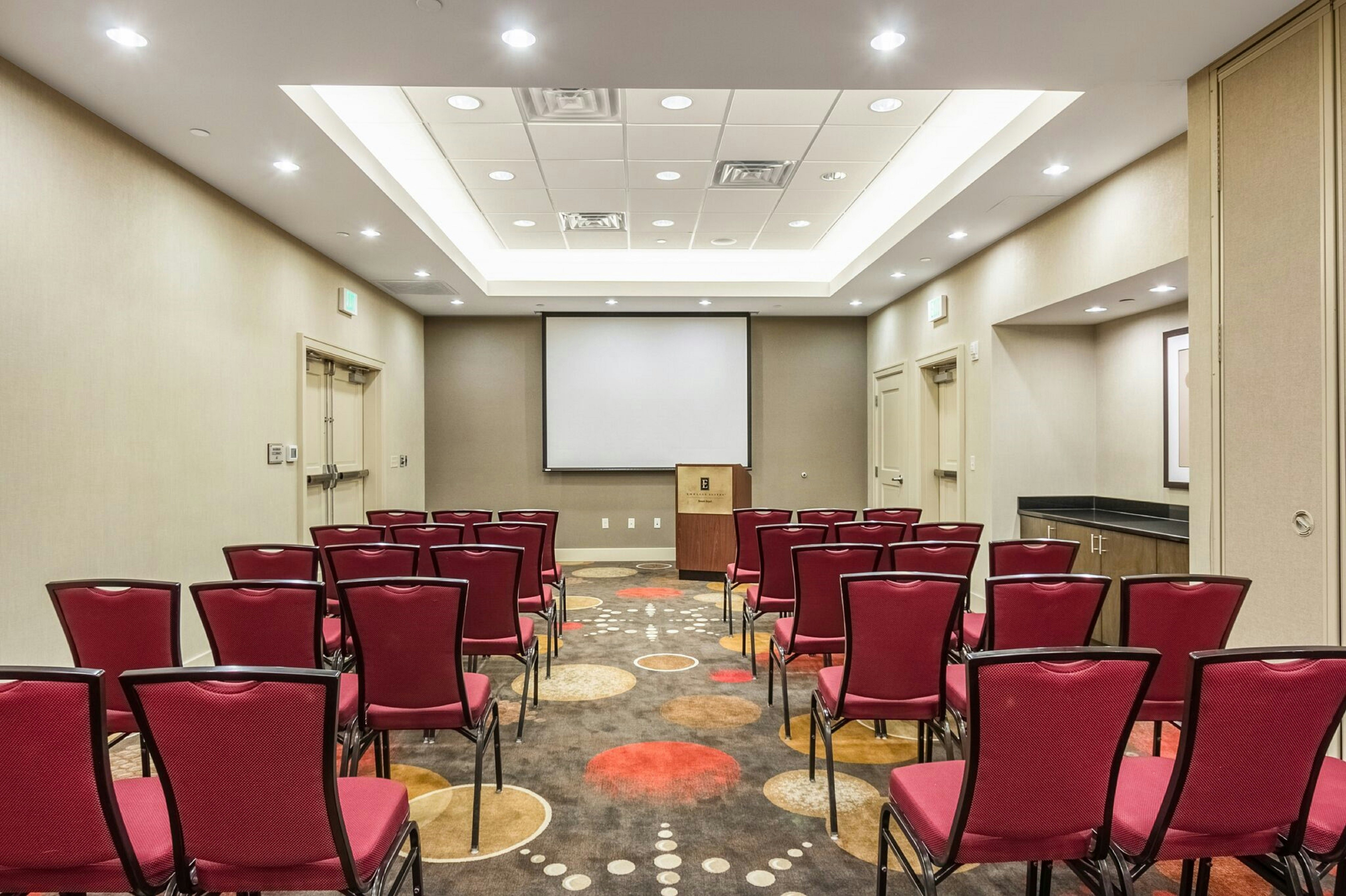 Embassy Suites by Hilton Newark Airport 46/53