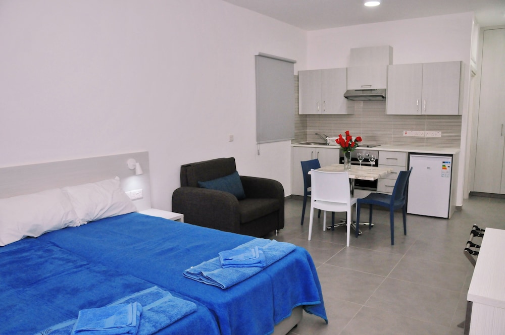 Kaos Hotel Apartments 15/41