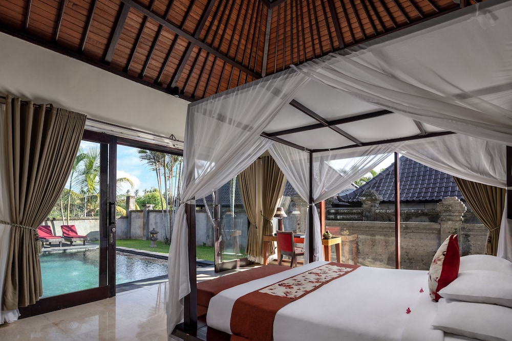 Santi Mandala Villa And Spa 89/140