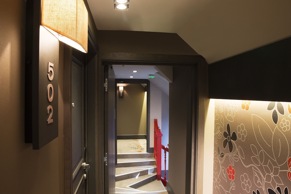 Hotel D Strasbourg 23/45