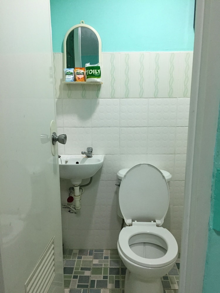 Hayward Travel Inn 15/55
