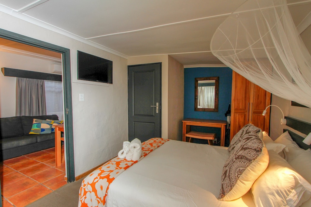 Umlilo Lodge 12/64