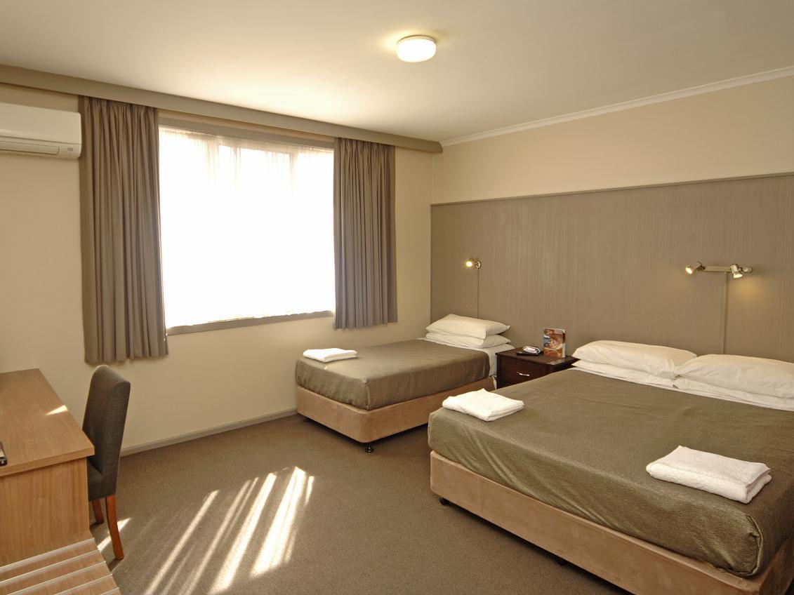 غرفة قياسية بسريرين منفصلين، Argosy Motor Inn 2/2