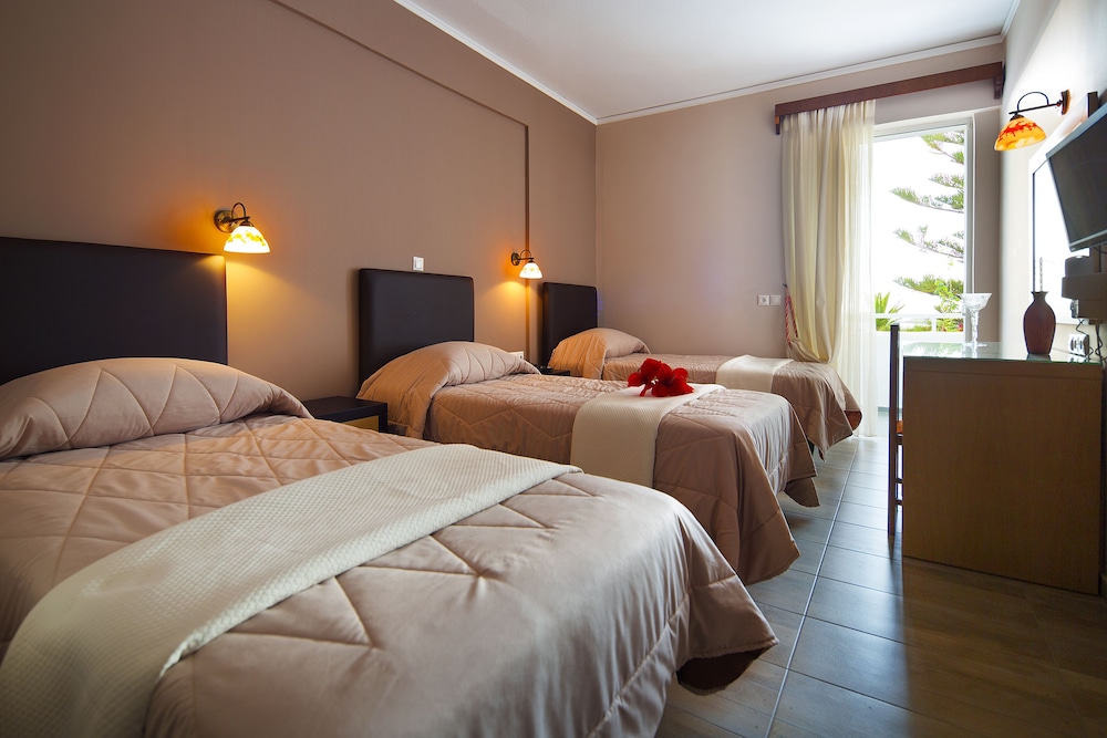 Room, Triple, 1 Double and 1 Single Bed, Sea View