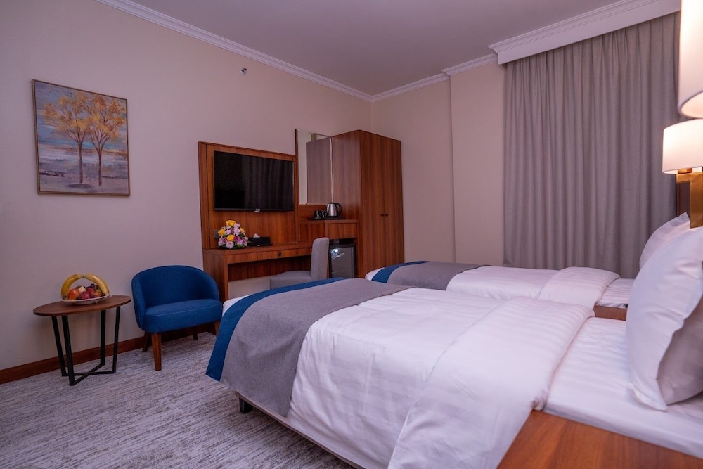 BASIC, DOUBLE OR TWIN BED