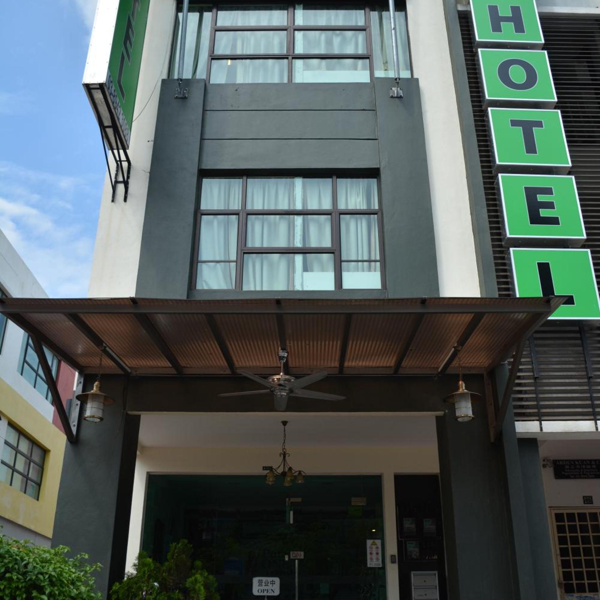 Putra One Avenue Hotel 2/51