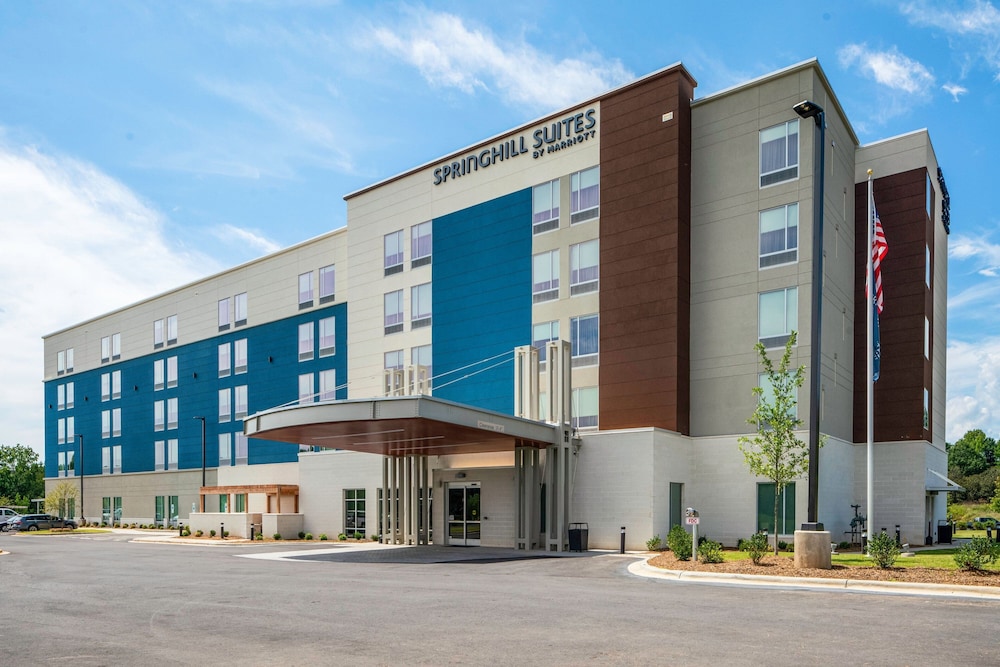 SpringHill Suites by Marriott Charlotte Airport Lake Pointe 1/16