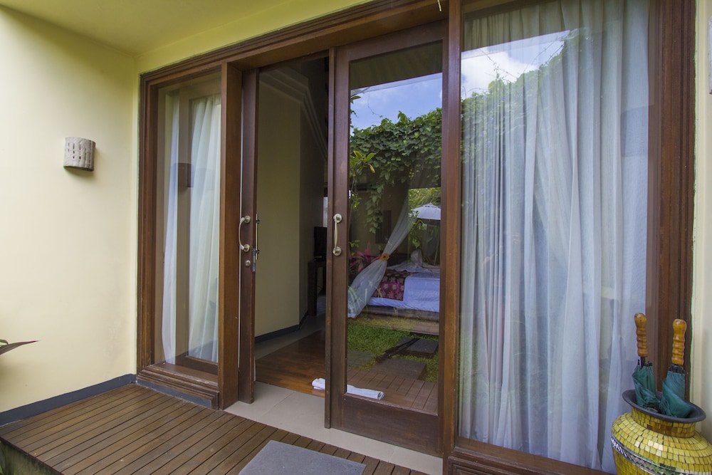 Ladera Villa Ubud 57/59