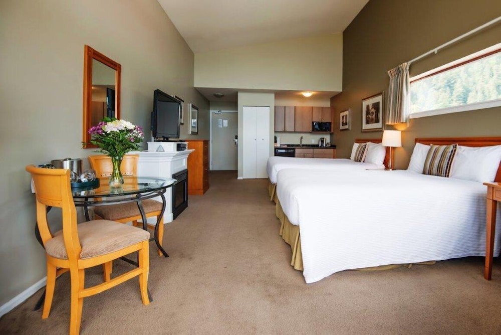 Harrison Beach Hotel 20/42