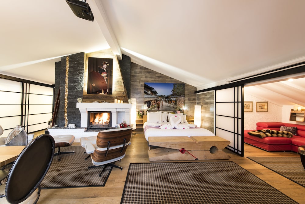 Snow Lodge Boutique Hotel 33/70