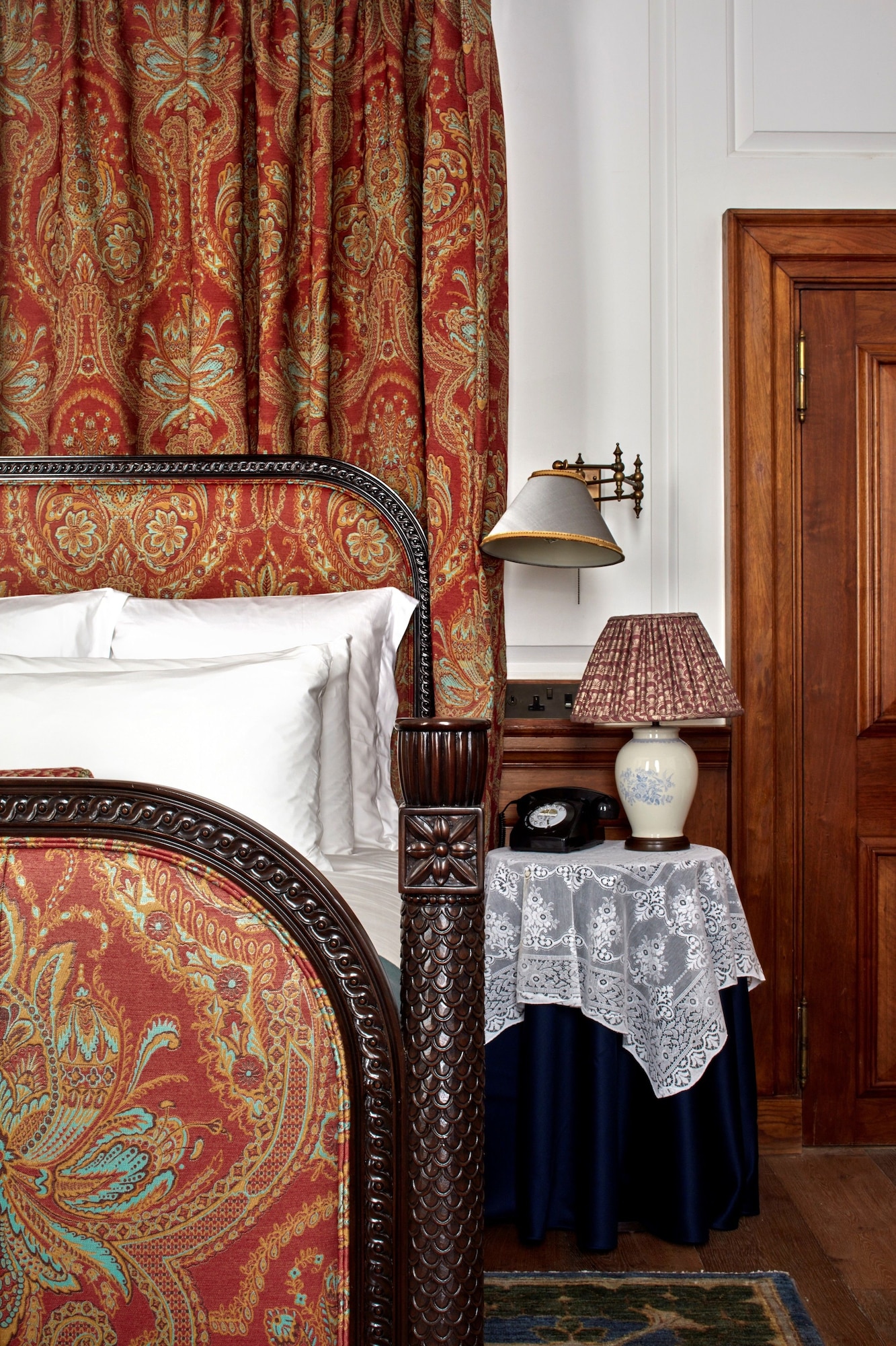 Heritage, King Bed