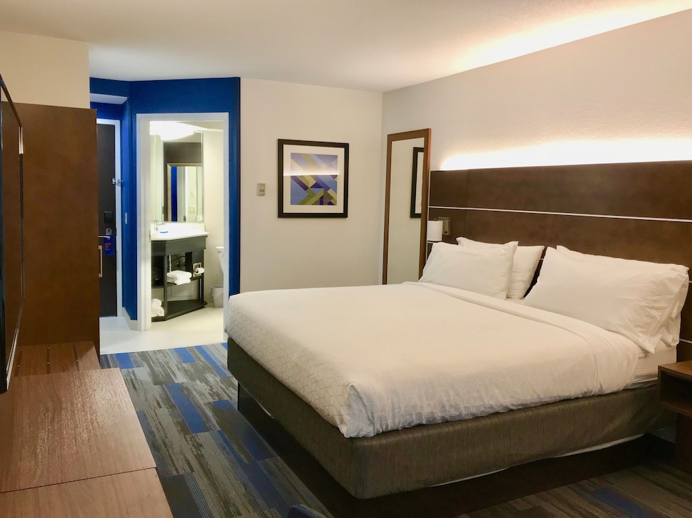Holiday Inn Express Fishkill-Mid Hudson Valley 37/71