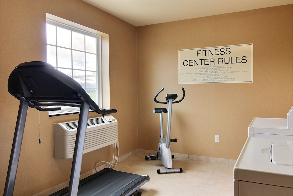 Cobblestone Hotel Amp Suites Crookston 29/39