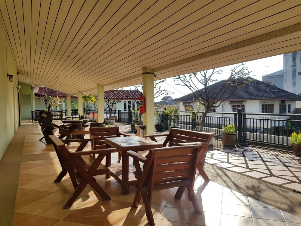Casa Holiday Hotel 33/41