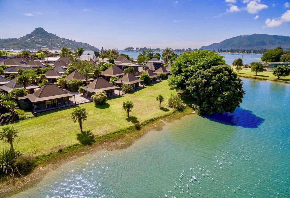 Pacific Harbour Villas(FORMERLY Pacific Harbour Lodge) 58/66