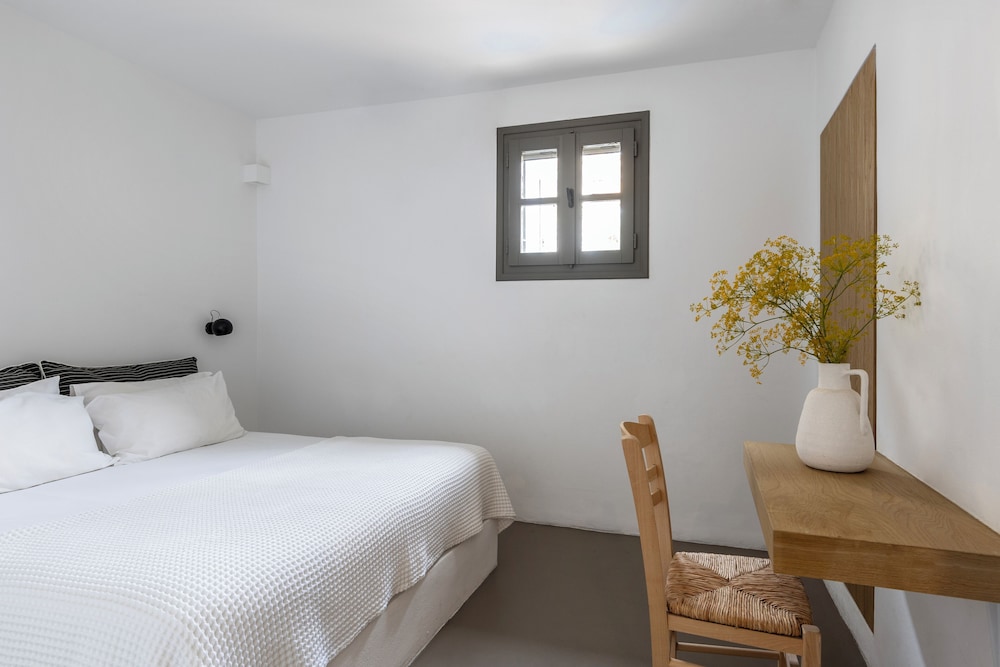 Acron Villas 12/50