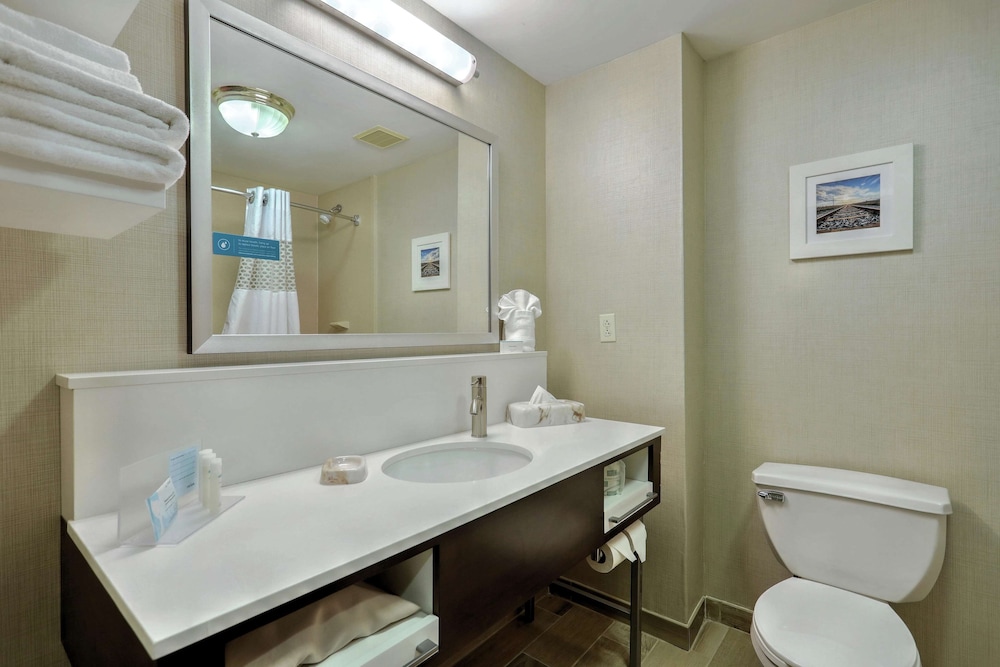 Hampton Inn Batavia 10/37