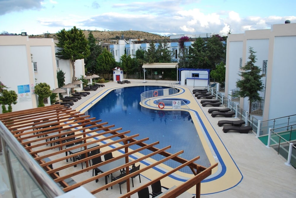 Serpina Hotel - Adults Only 56/68