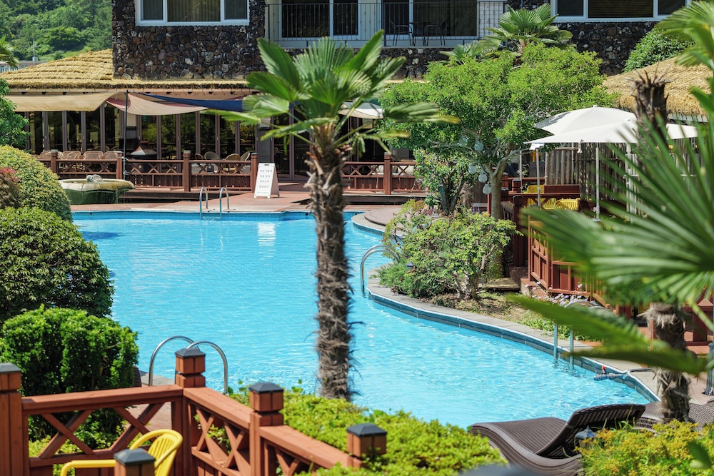 Hansan Marina Hotel Resort 57/63