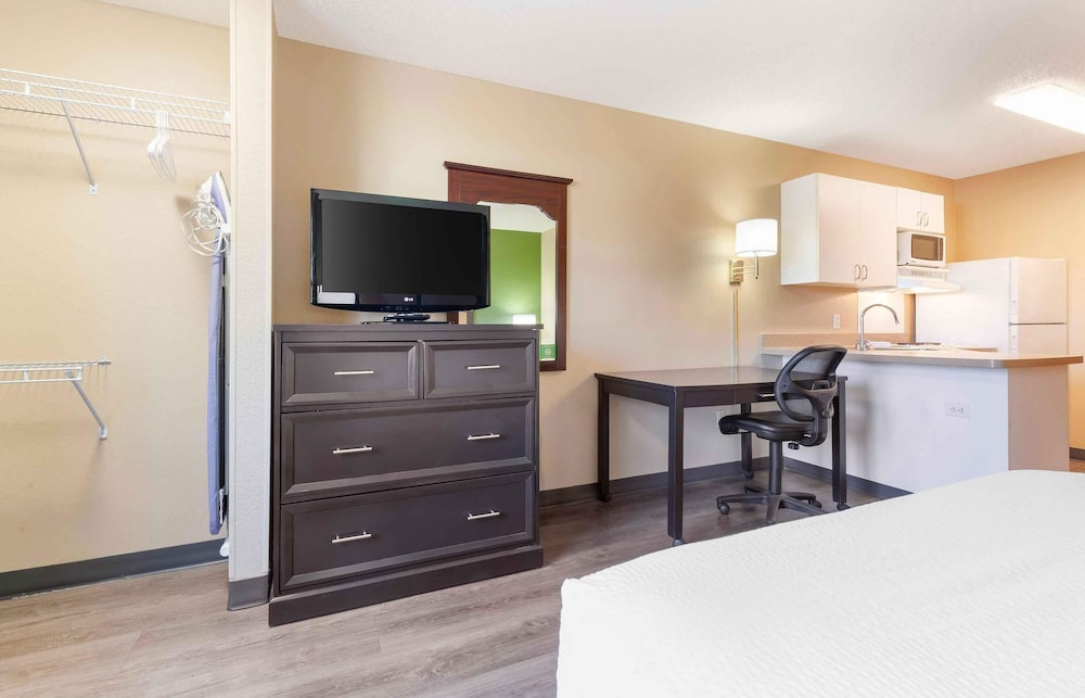 Extended Stay America Appleton - Fox Cities 40/51