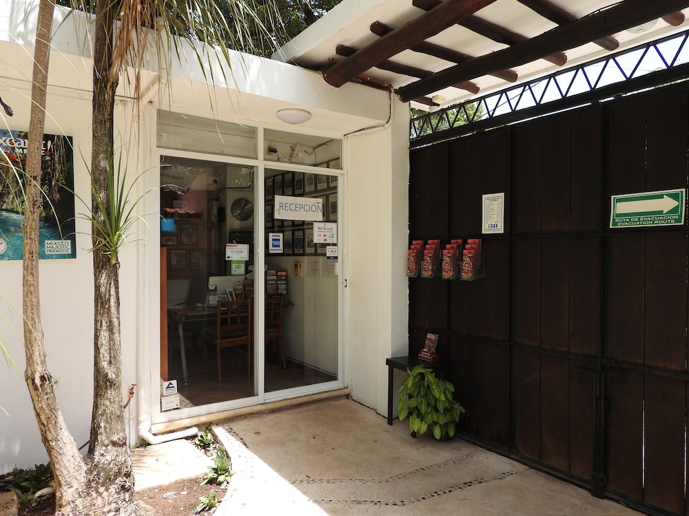 Apart Hotel Casaejido 9/88