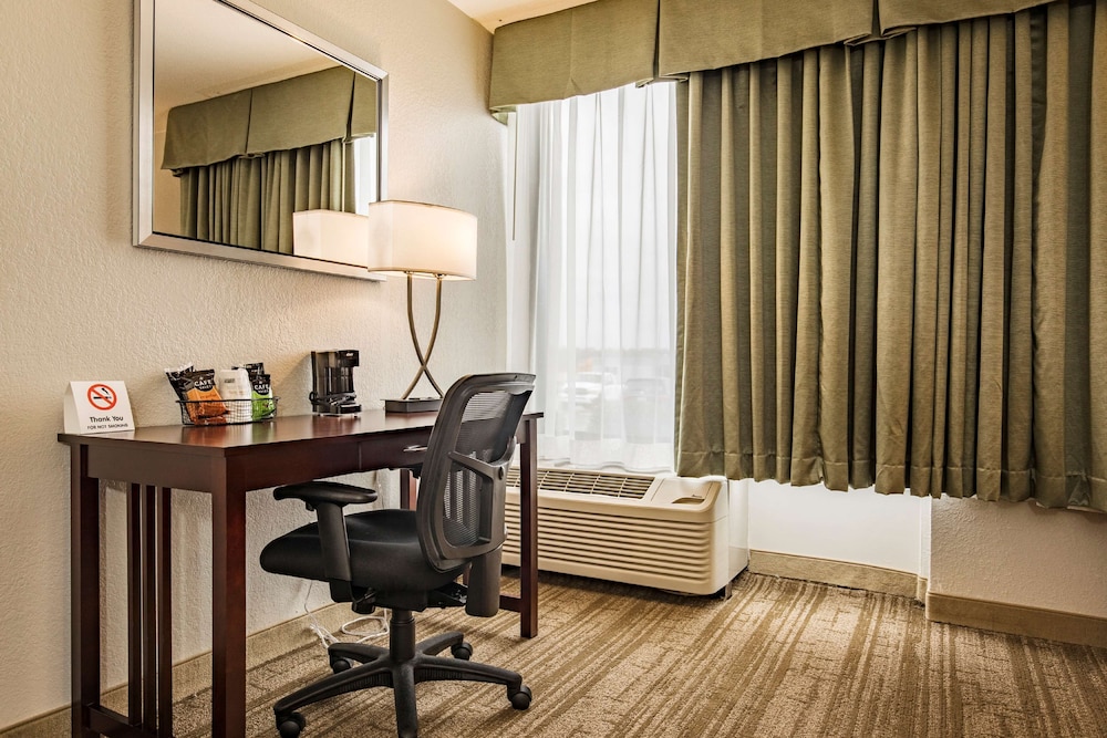 Best Western Ashbury Inn 21/27