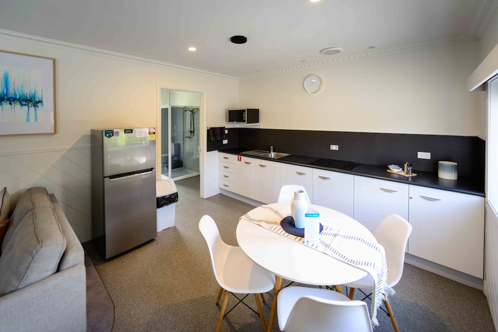 Georges Bay Apartments 27/50