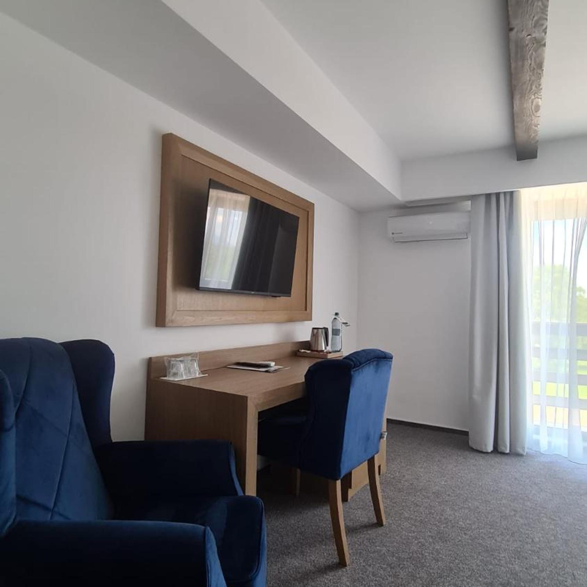 HOTEL WOLF 38/47