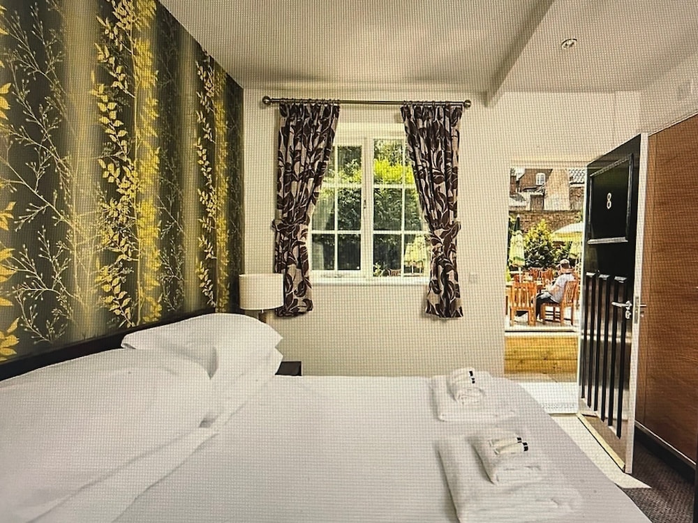 Gillygate Guest House 9/50