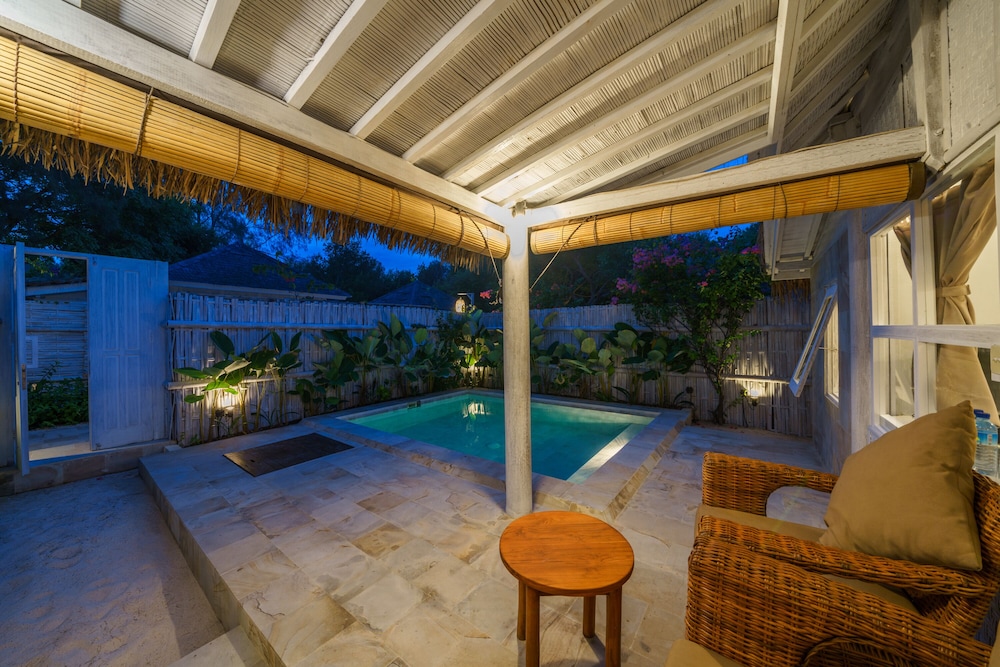 AVIA VILLA RESORT 10/33
