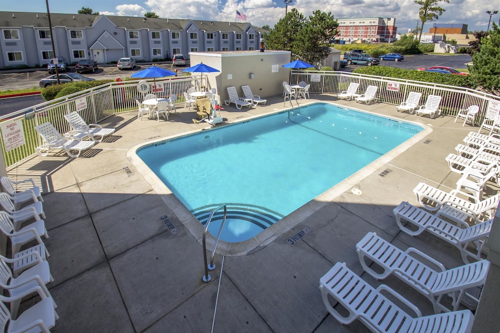 Motel6 Buffalo, NY - Airport - Williamsville 47/51