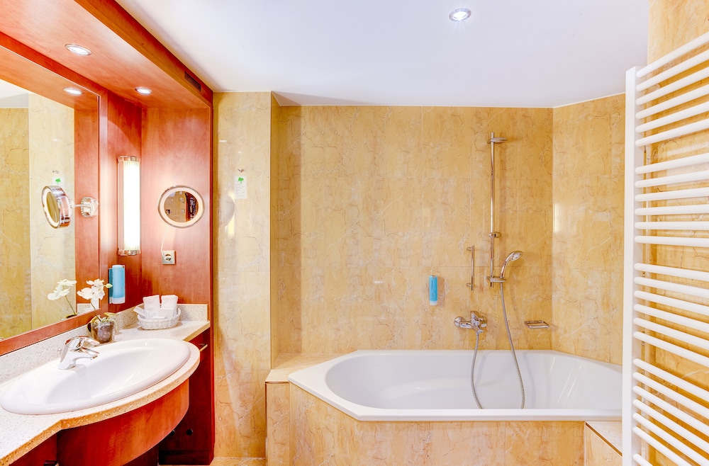 Hotel zur Post – ein Rovell Hotel 49/50