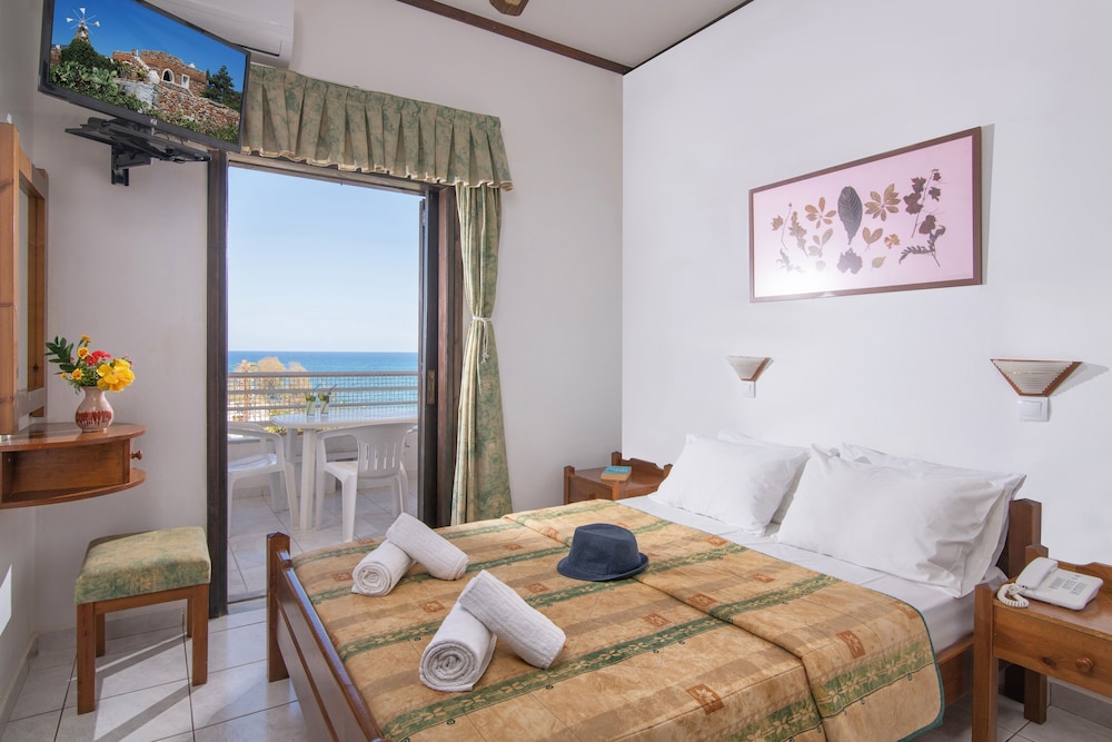 Iliostasi Beach Apartments 9/46
