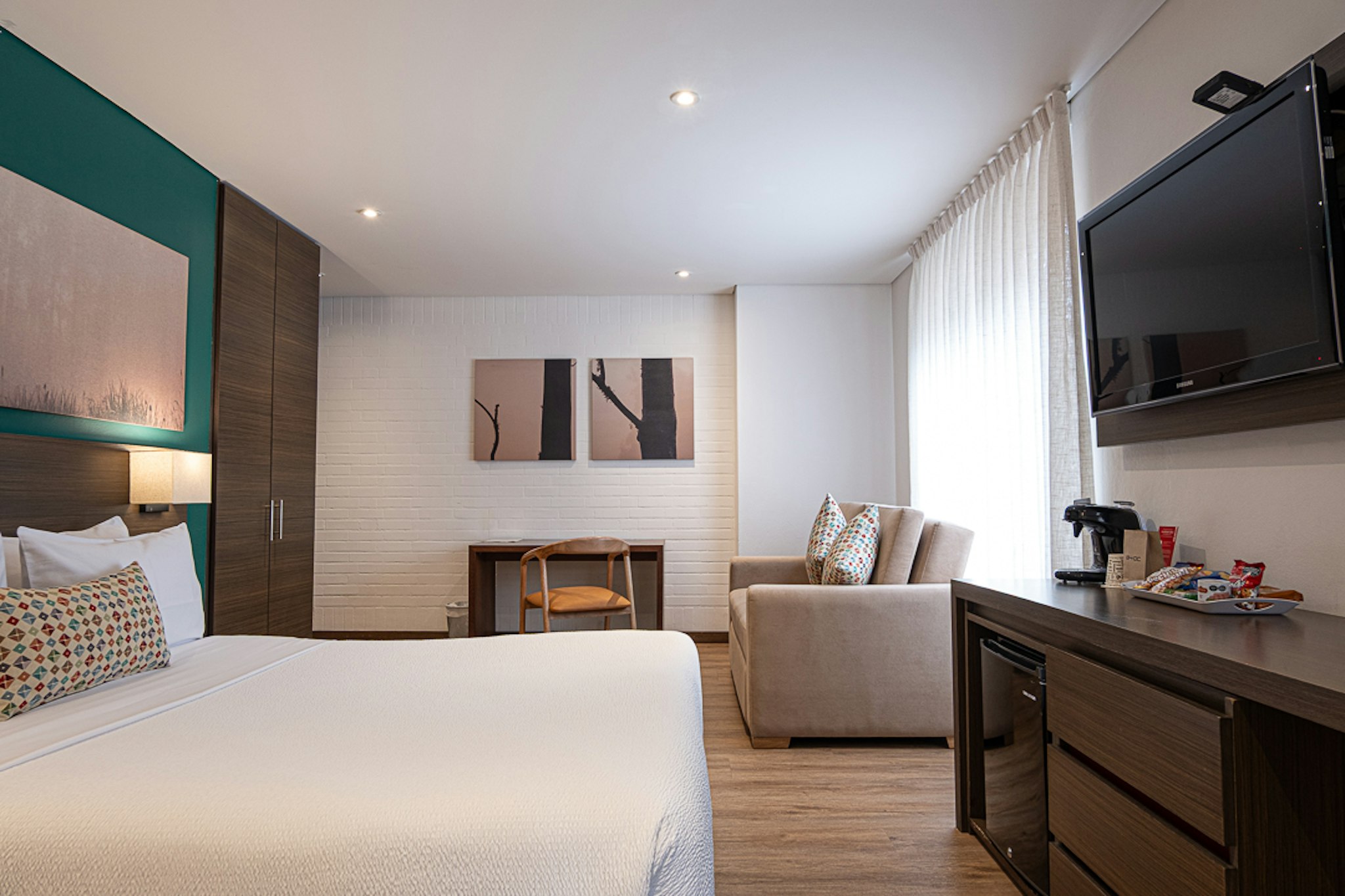 Hotel 84 DC 14/79