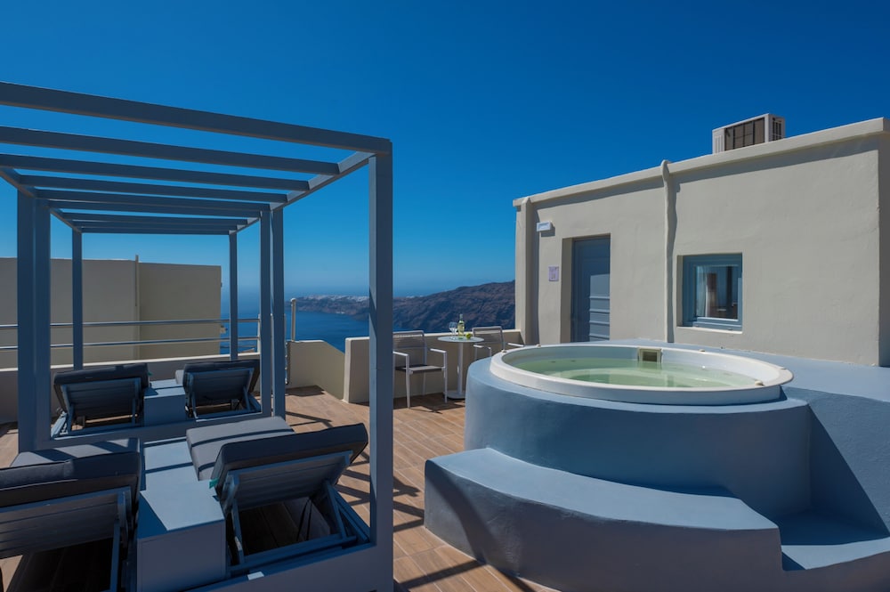Gizis Cliffside Suites 36/50