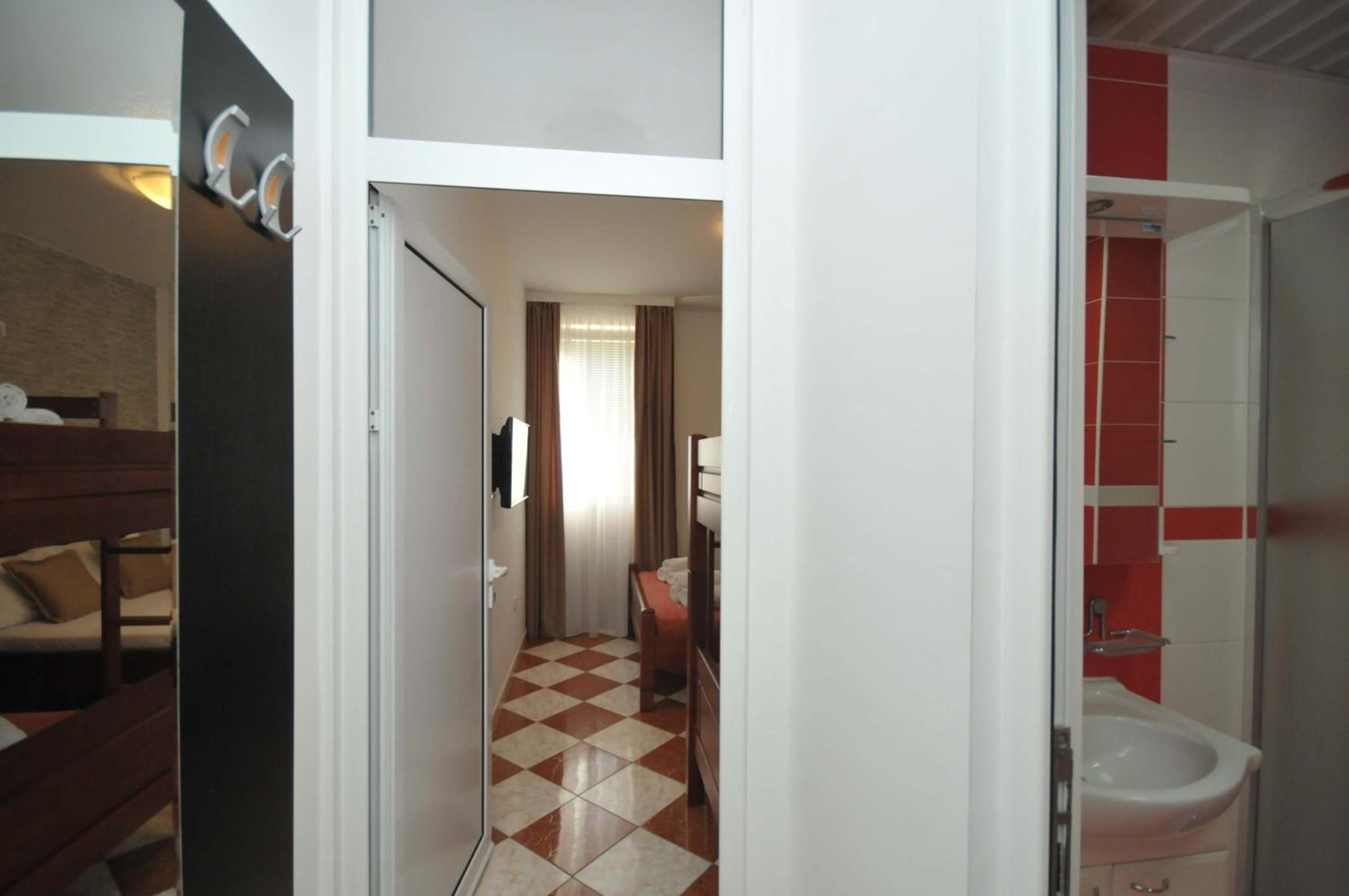 HOTEL D&D APARTMENTS BUDVA 1 8/20