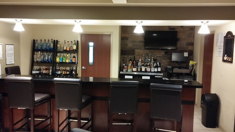 Cobblestone Inn And Suites Holyoke 24/37