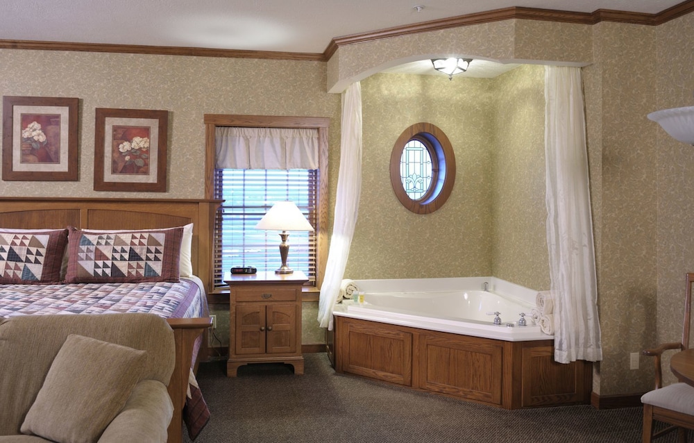 Carlisle Inn Sugarcreek 38/58