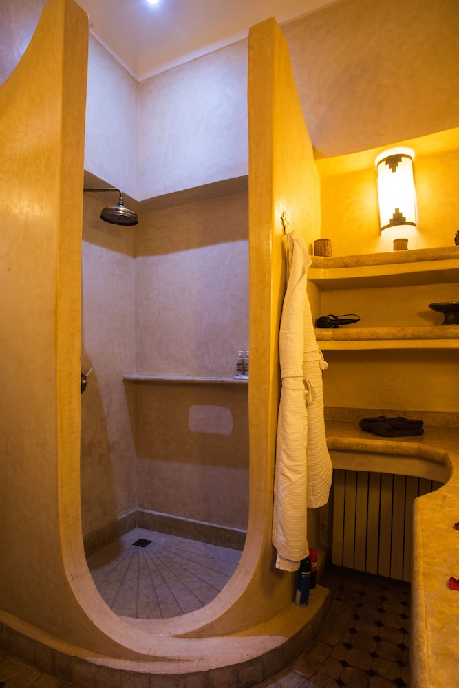 Riad Hizad 24/50