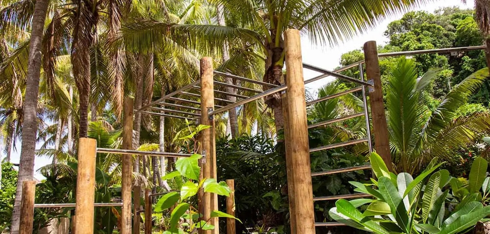 Matamanoa Island Resort 52/55