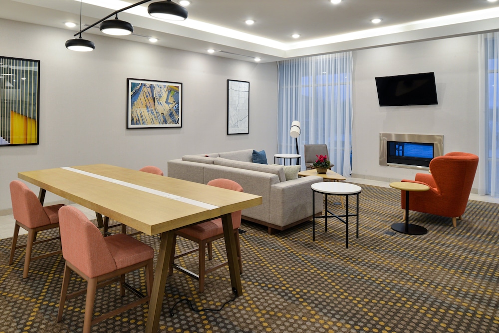Holiday Inn Fort Worth - Alliance 43/71