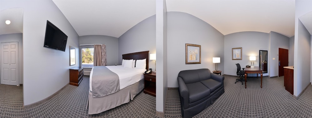 Best Western Plus Two Rivers Hotel & Suites 28/35